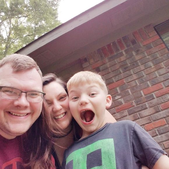 Meet your Posher, Megan - Picture 1 of 1